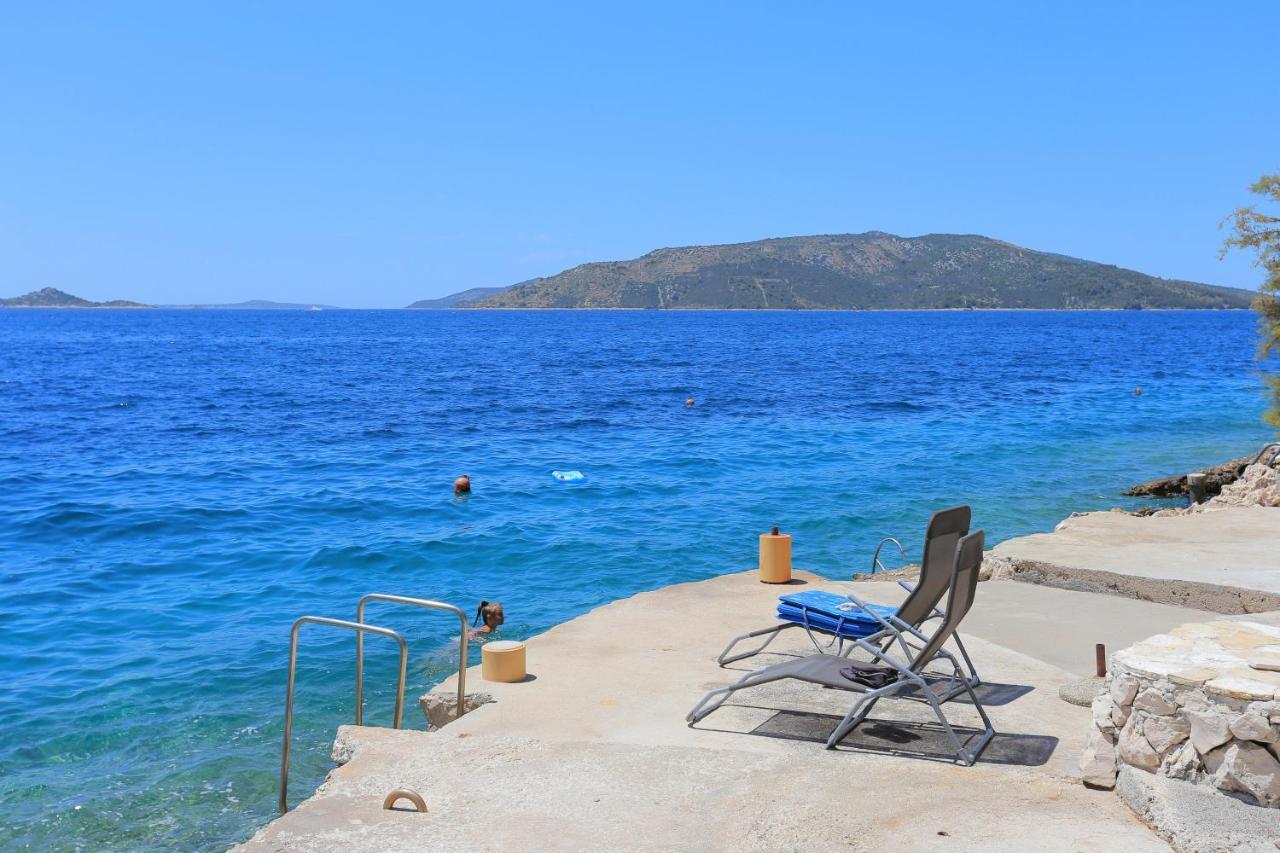 Apartments By The Sea Okrug Donji, Ciovo - 16657 Donji Okrug  Dış mekan fotoğraf